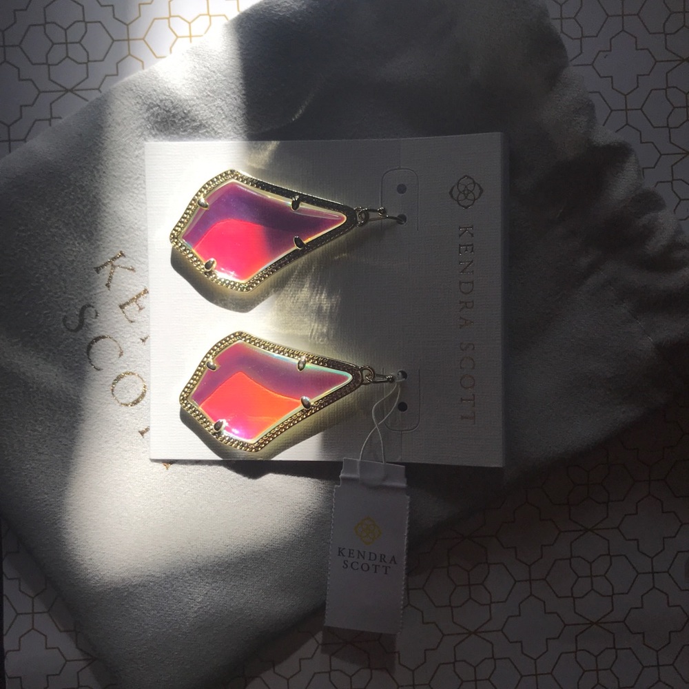 Overpriced Kendra Scott on Poshmark - Picture 2 of 8